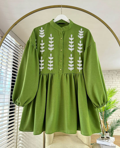Leaf Embrodered Long Top